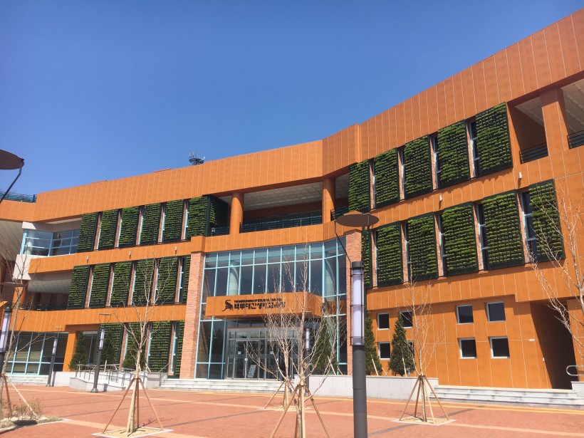 75b8b2addf61e5293ae1f2d214e4ee0e_1493266