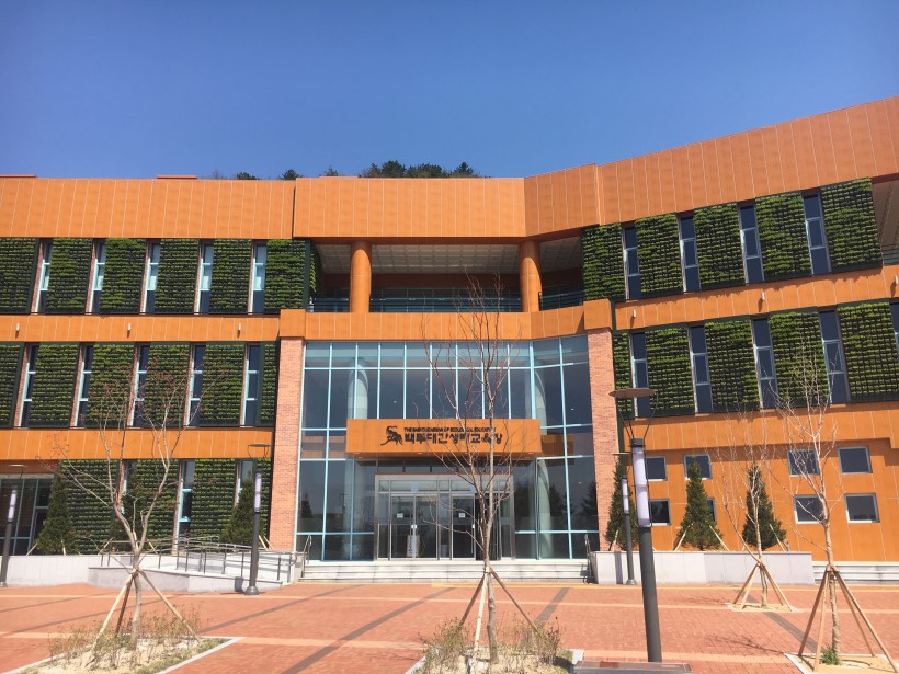 75b8b2addf61e5293ae1f2d214e4ee0e_1493266